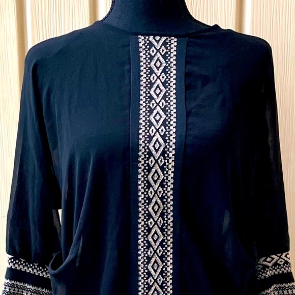 Anthropologie • Striving At Stars Blouse Top Tunic Black Sheer Tan Embroidery - Picture 4 of 9